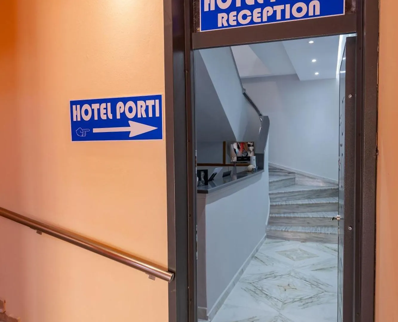 Hotel Porti Sarande 0*,  Albania